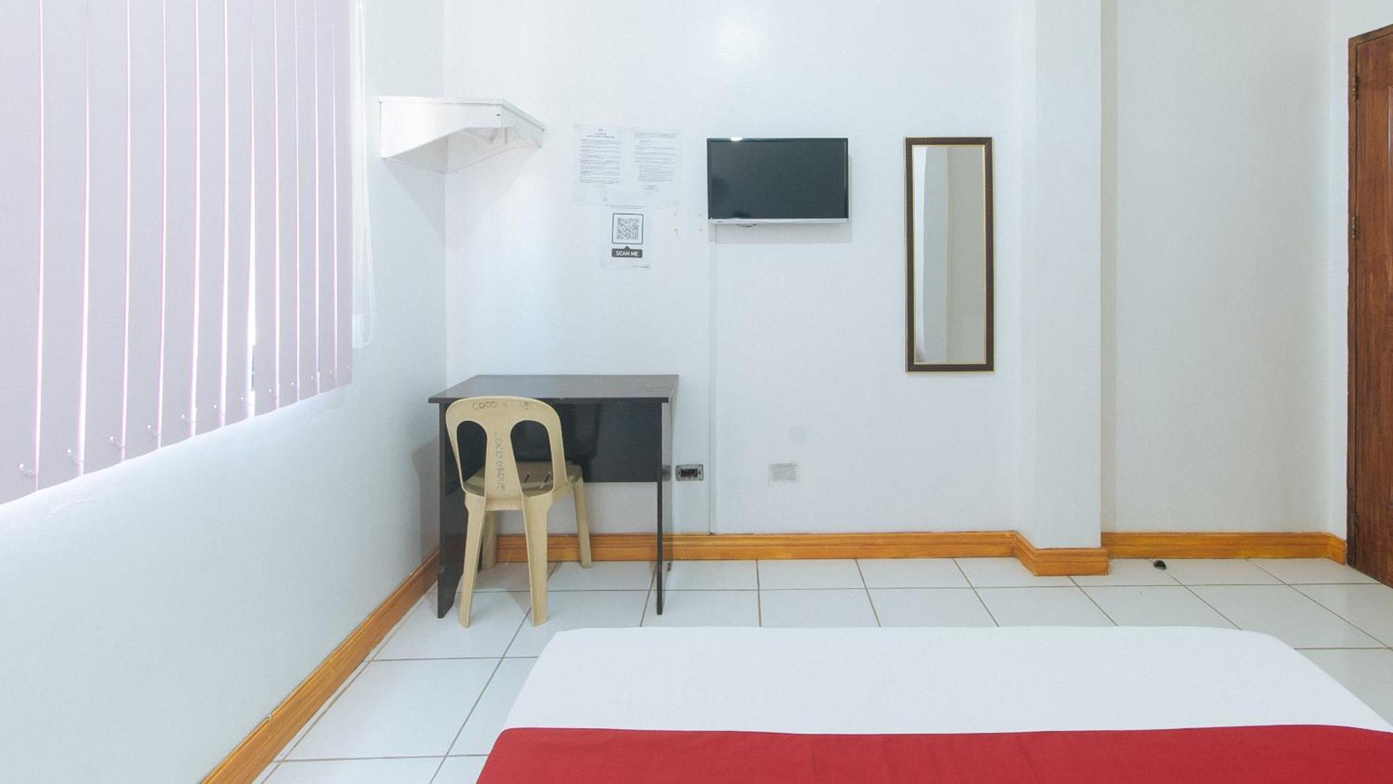 Reddoorz At Coco Grove Tourist Inn Panglao Island Exterior photo