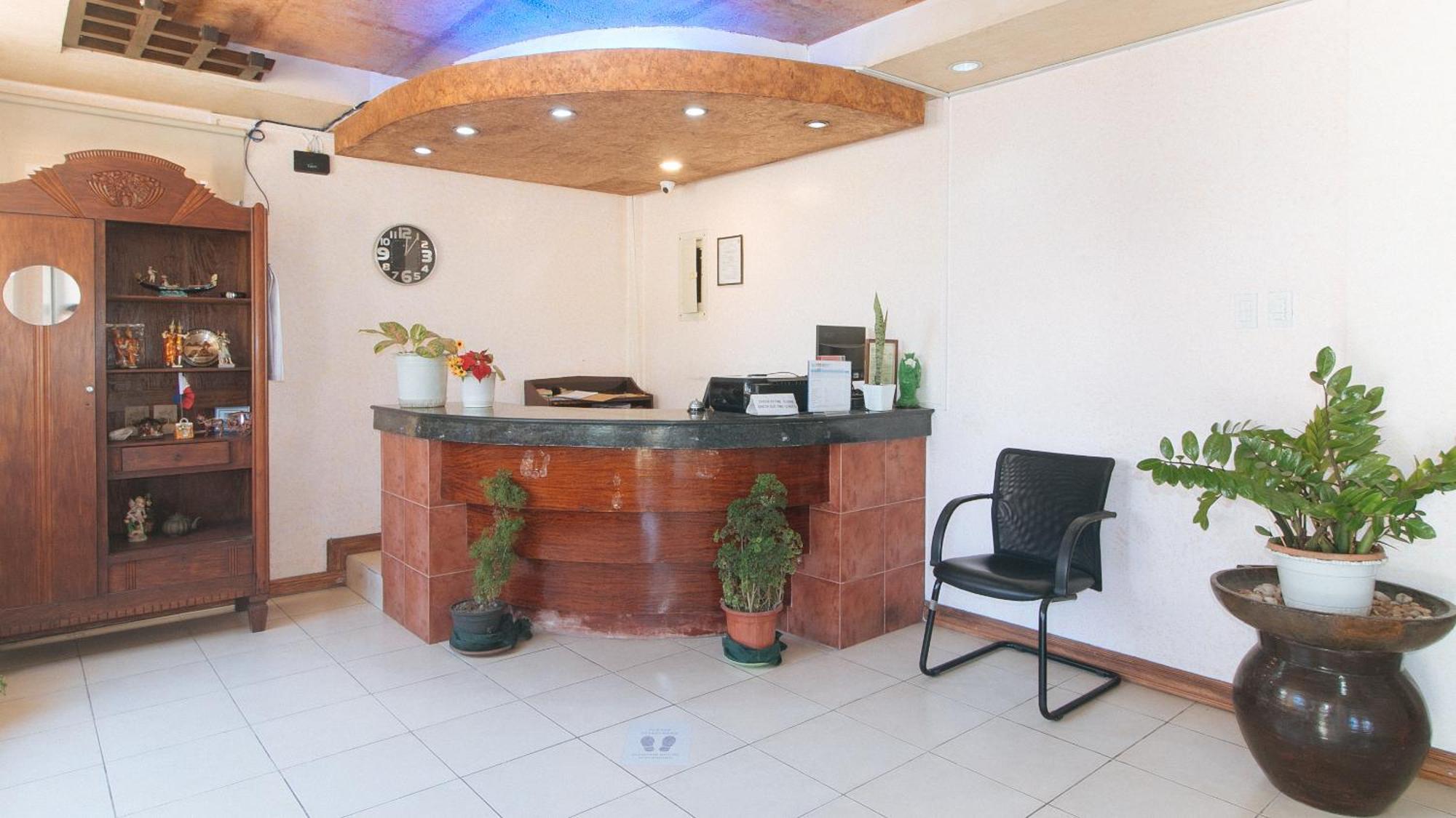 Reddoorz At Coco Grove Tourist Inn Panglao Island Exterior photo