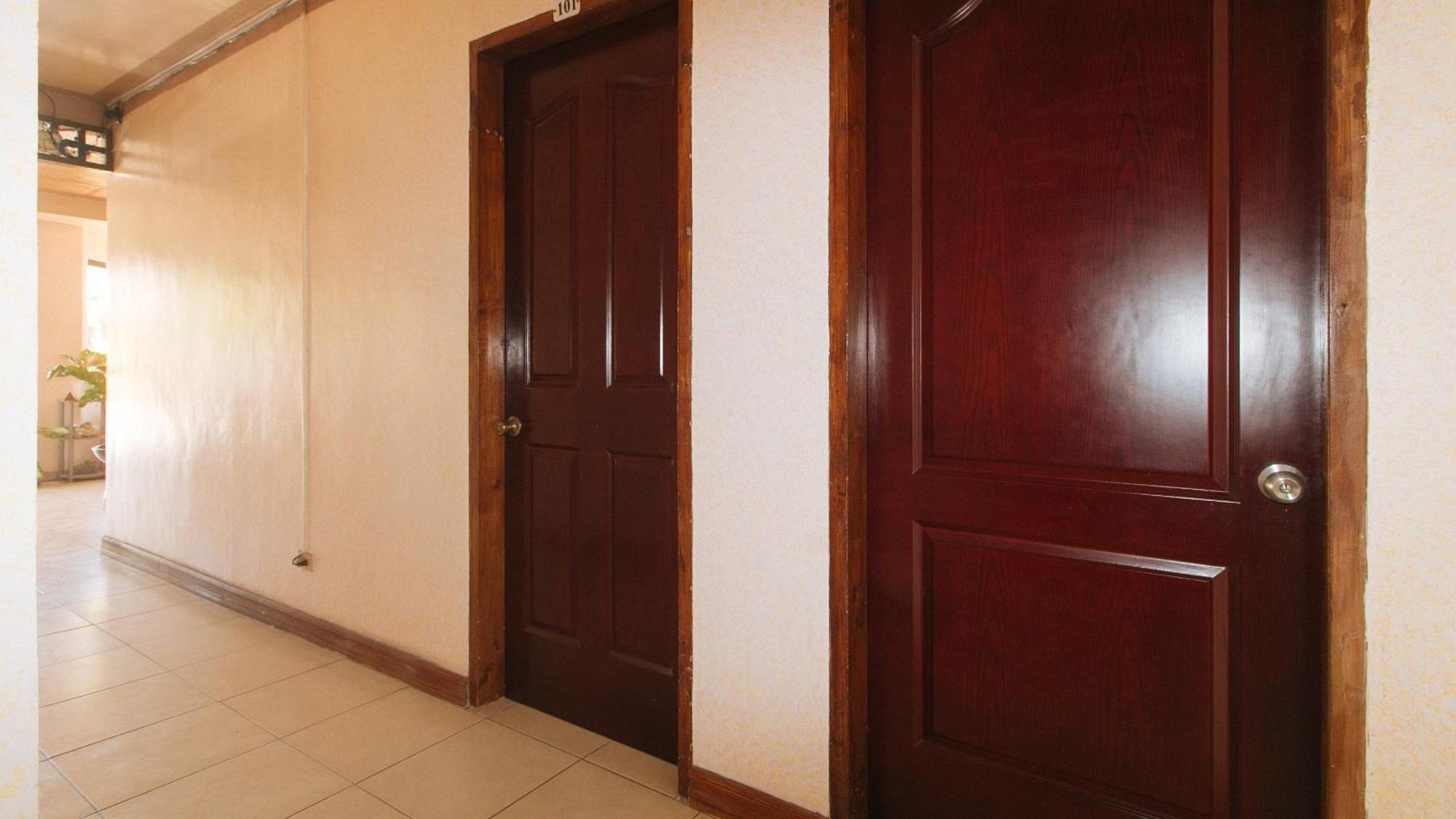 Reddoorz At Coco Grove Tourist Inn Panglao Island Exterior photo